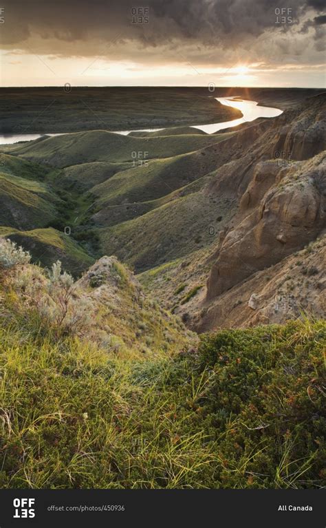 The South Saskatchewan River at the 'Big Bend' near Leader ...