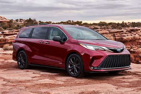 2021 Toyota Sienna Review - Autotrader