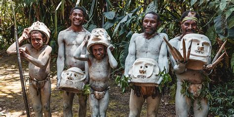 Getting Tribal in Papua New Guinea - Travelogues from Remote Lands