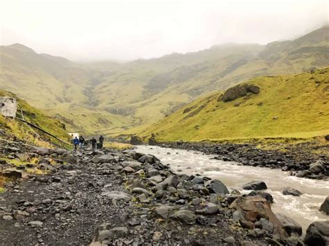 5 Things To Know Before Visiting Seljavallalaug Pool In Iceland ...