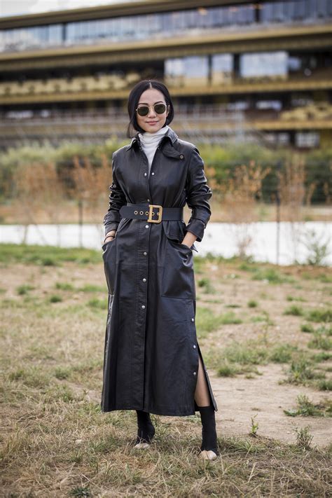 19 Street Style-Approved Ways to Wear Trench Coats This Fall | StyleCaster