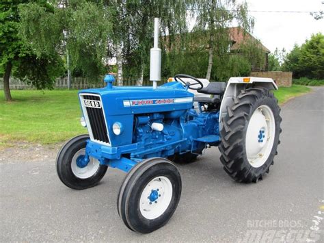 pneu tracteur ford 4000