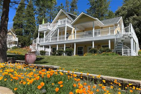 Yosemite National Park hotels, from affordable motels to luxurious ...