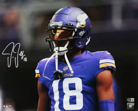 Justin Jefferson Signed Vikings 16x20 Photo (Beckett) | Pristine Auction