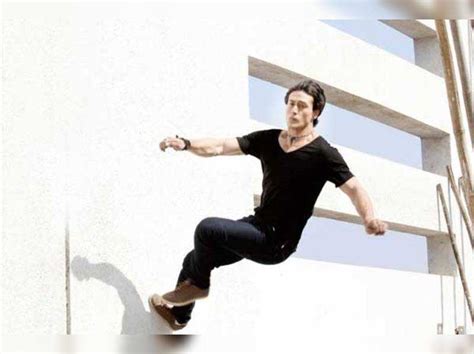 Daring Stunner: Tiger Shroff's Clean Stunts That Will Stun You | IWMBuzz