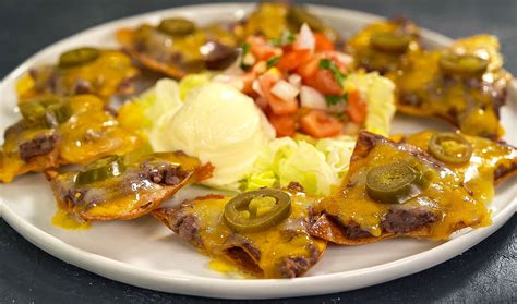 Chili's-Style Classic Nachos Recipe | Pepper.ph