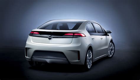 Opel Ampera (2011) - picture 7 of 24