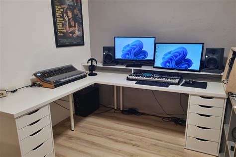 DIY Ikea Home Studio desk for under $300 : r/trapproduction