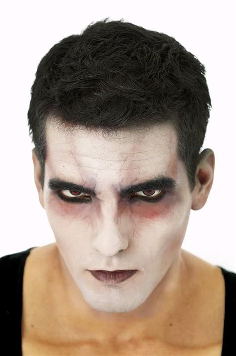 Vampire Costume Makeup Stack 4 Colors Carded | Maquillaje halloween ...