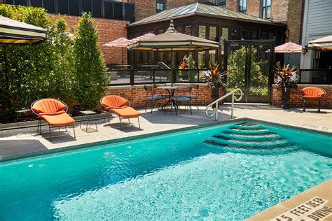 These Are the Best Hotel Pools in Upstate New York | Vogue