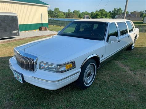 Absolutely gorgeous 1996 Lincoln Town Car limousine for sale