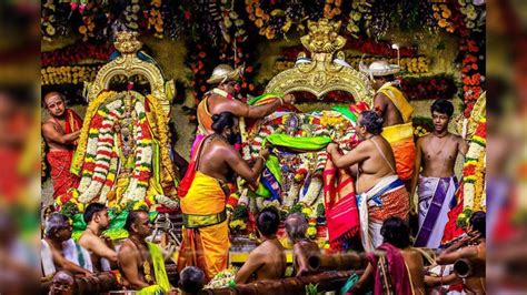 madurai meenakshi thirukalyanam Live - YouTube