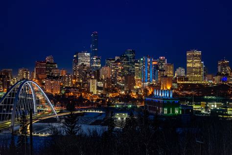 Pros and Cons of Living in Edmonton