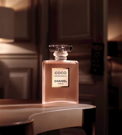 Chanel Coco Mademoiselle L'Eau Privee new floriental perfume guide to ...