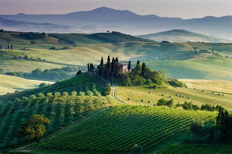 Italy, Landscape, Europe, Field, Sunlight, Hill, Farm, Haystacks ...