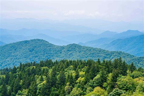 This Blue Ridge Mountains Are an Outdoor Adventurer's Paradise