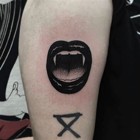 Blackwork vampire mouth tattoo by @the_darling_parlour. | Mouth tattoo ...