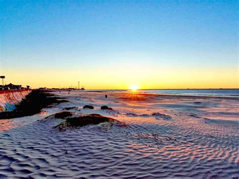 There’s Plenty of Personal Space on Galveston Island Beaches ...