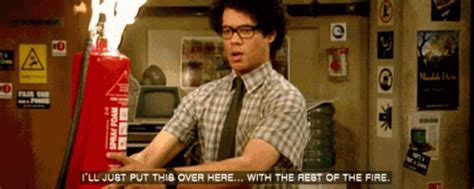 Fire It Crowd GIF - Fire It Crowd Maurice Moss - Discover & Share GIFs