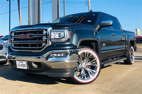 GMC SIERRA with the Custom Red Line Tyres & 22” Rampage Chrome Wheels ⭕ ...