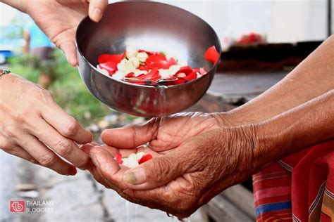 The History and Tradition of Songkran in Thailand - Thailand Bloggers