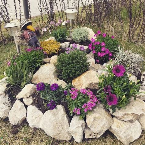 42 Inspiring Rock Garden Landscaping Ideas | Rockery garden, Rock ...