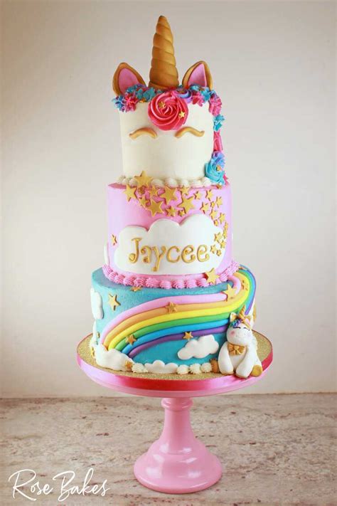 Fancy Rainbow Unicorn Cake (+ Confetti Cake Recipe)