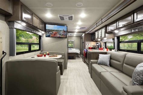 Thor Motor Coach Announces 2021 Vehicle Upgrades/Floor Plans - RV News