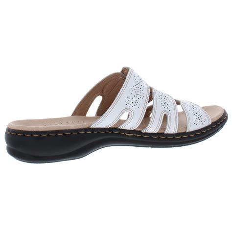 Clarks Leisa Grace Womens Leather Buttons Flat Sandals