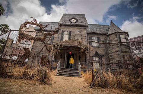 Your Guide to the Best Haunted Houses in Los Angeles 2017 - LA Guestlist