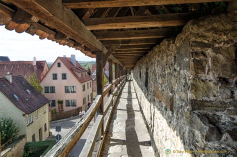 The northern stretch of Rothenburg wall