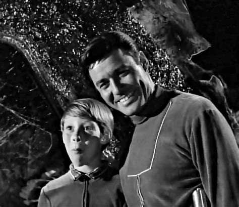 Pin by Starlog on Lost in Space Behind the Scenes | Scenes, Tv ...