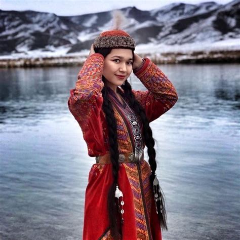 Казашка .Kazakhstan | Traditional outfits, Traditional attire, Kazakh