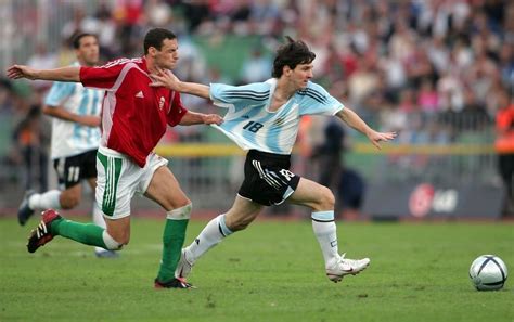 Se cumplen 16 años del insólito debut de Messi en la Selección ...