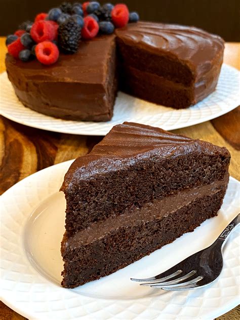 This Is the Most Decadent Chocolate Cake Recipe — You'll Never Guess It ...