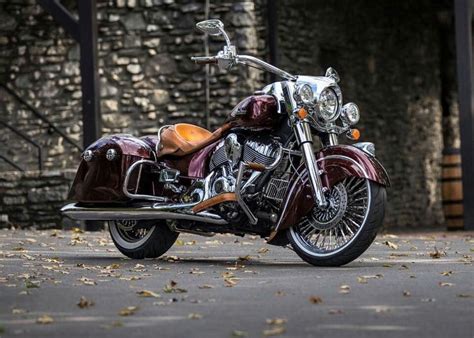 Beautiful Indian Scout. Love the color. | Indian motorcycle, Indian ...