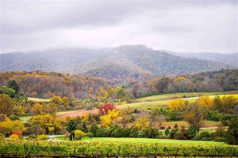 Charlottesville, Virginia Travel Guide: Best Dining, Vineyards, Hotels ...