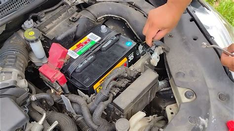 NISSAN SENTRA BATTERY REPLACEMENT - YouTube