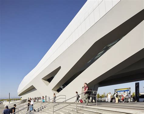 Napoli Afragola Station / Zaha Hadid Architects | ArchDaily