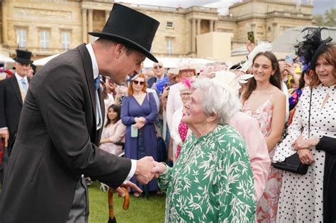 93-year-old wows Prince of Wales at Buckingham Palace garden party ...