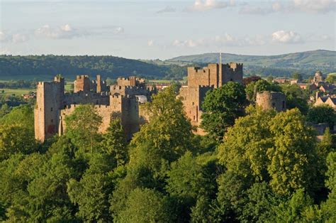 Ludlow Castle - Wikipedia