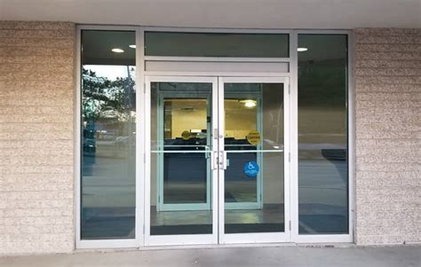 Storefront Windows in Commercial and Residential Buildings