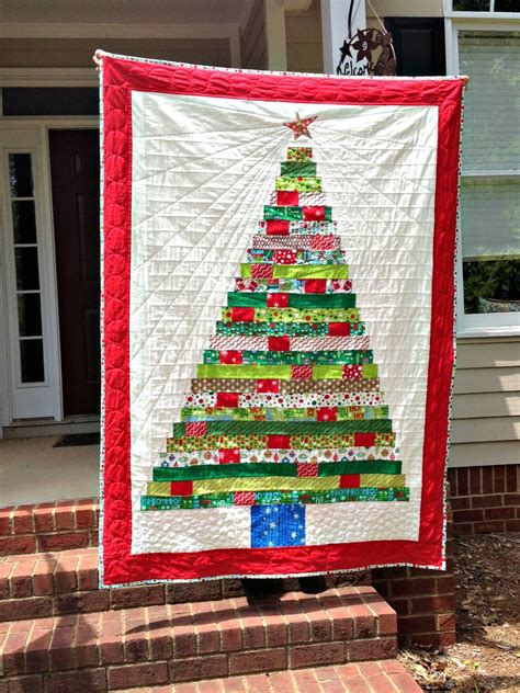 Studio Dragonfly: Holiday Tree Quilt on Moda Bake Shop