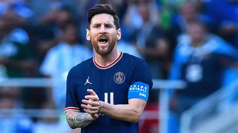 Messi to PSG: Ex-Barcelona star signs to join Neymar, Mbappé - Sports ...