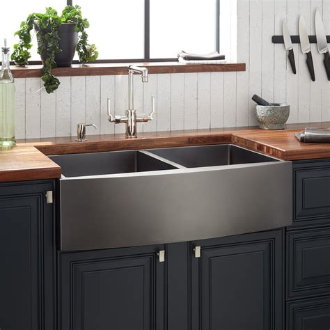 33" Atlas Double-Bowl Stainless Steel Farmhouse Sink In Curved Apron In ...