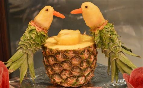 20 Best images about Pineapple Carving on Pinterest | Fruits and ...