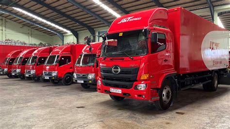 J&T Express Acquires Hino Truck Units for Improved Delivery, Logistics ...