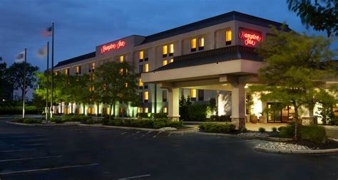 Hampton Inn Hotel in Woodbridge, NJ Near Edison, NJ