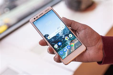 The 10 Best Cell Phones for Seniors in 2019