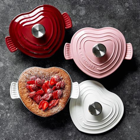 Le Creuset Enameled Cast Iron Heart-Shaped Dutch Oven | Le creuset cast ...